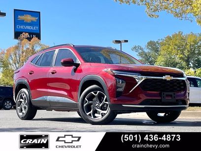 Used 2025 Chevrolet Trax LT w/ Driver Confidence Package
