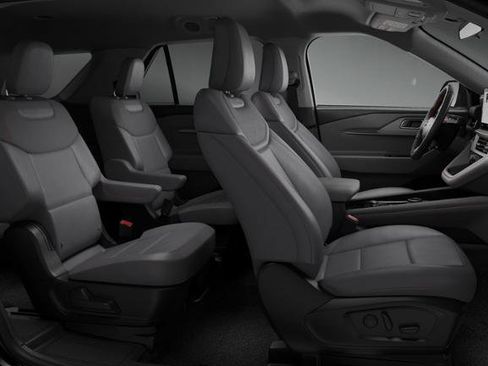 New 2026 Ford Explorer Active w/ Active Comfort Package RWD image 32