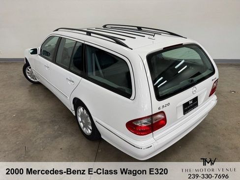 Used 2000 Mercedes-Benz E 320 4MATIC Wagon image 7