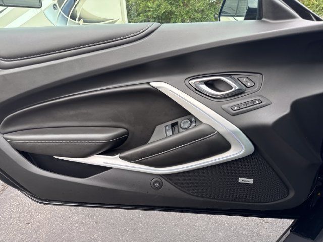 Used 2017 Chevrolet Camaro SS RWD image 10