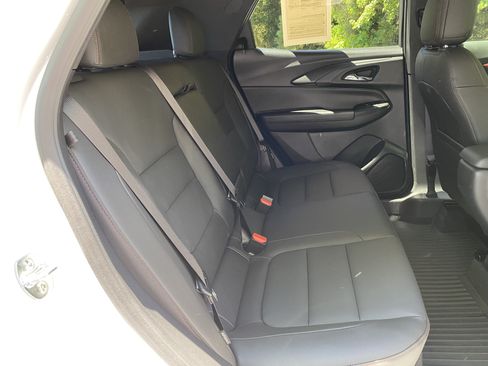 Used 2025 Chevrolet TrailBlazer RS w/ Convenience Package FWD image 38