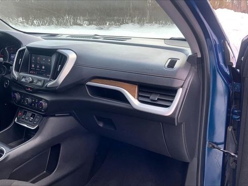 Used 2020 GMC Terrain SLE w/ Driver Convenience Package image 16