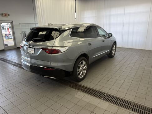 Used 2023 Buick Enclave Premium w/ Experience Buick Package FWD image 5