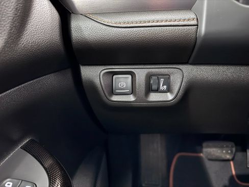 Certified 2023 GMC Acadia AT4 AWD/4WD image 25