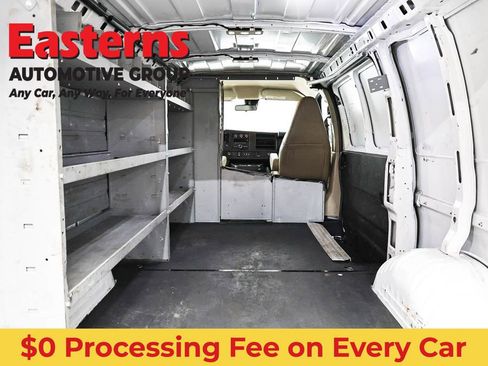 Used 2021 Chevrolet Express 3500 w/ Driver Convenience Package RWD image 9
