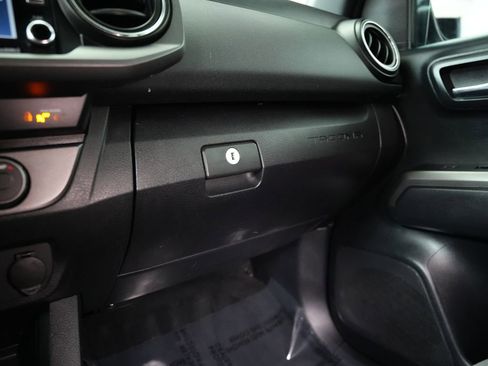 Used 2021 Toyota Tacoma TRD Sport w/ Technology Package AWD/4WD image 44