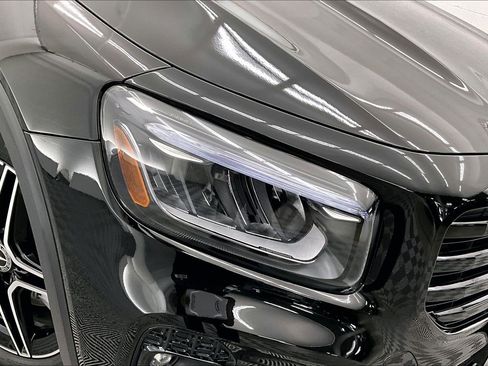 Used 2026 Mercedes-Benz GLB 250 image 25