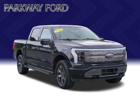 Used 2023 Ford F150 Lightning Lariat AWD/4WD image 7