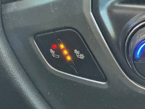 Used 2015 Chevrolet Silverado 2500 LT w/ LT Convenience Package image 32