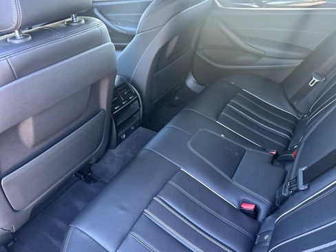 Used 2019 BMW 540i w/ Executive Package RWD image 15
