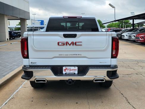 New 2026 GMC Sierra 1500 SLT image 5