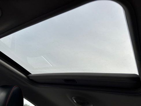 Used 2010 Chevrolet Malibu LTZ image 36