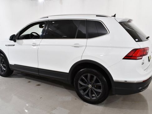 Used 2022 Volkswagen Tiguan SE image 15