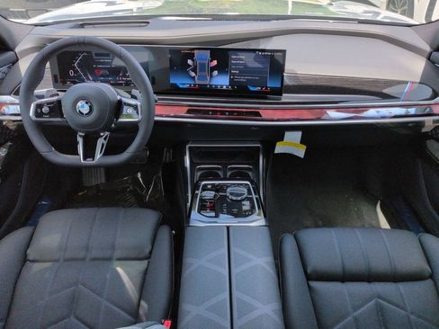 New 2026 BMW 760i xDrive w/ Executive Package AWD/4WD image 14