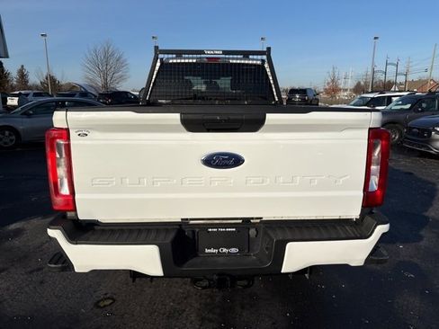 Used 2023 Ford F350 XLT image 15