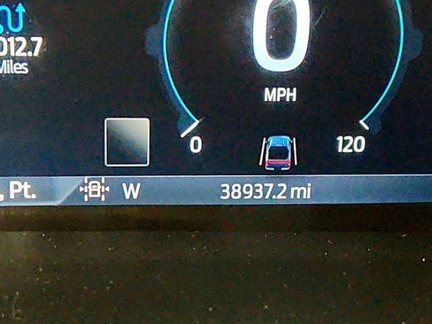 Used 2023 Ford F150 Lightning Lariat image 13