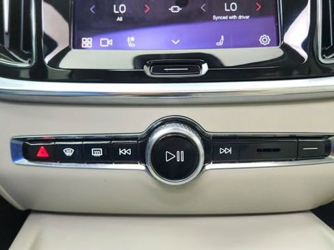 Used 2024 Volvo S60 B5 Plus w/ Climate Package image 51