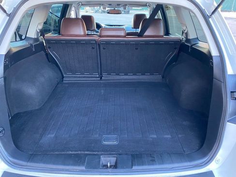 Used 2014 Subaru Outback 3.6R Limited image 16