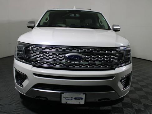 Certified 2020 Ford Expedition Platinum image 3