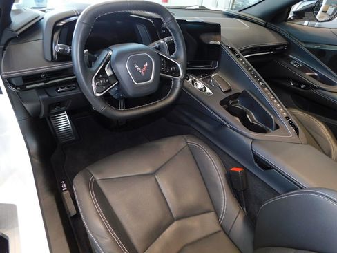 Used 2023 Chevrolet Corvette Stingray Preferred Conv w/ Z51 Performance Package RWD image 13