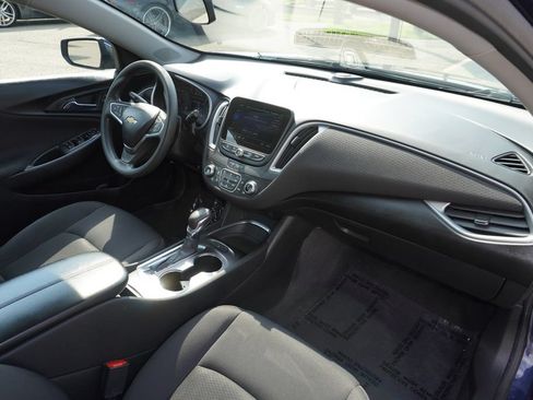 Used 2022 Chevrolet Malibu LT FWD image 27