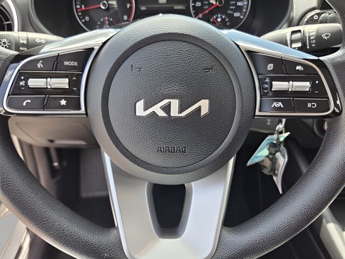 Used 2024 Kia Forte LXS FWD image 22