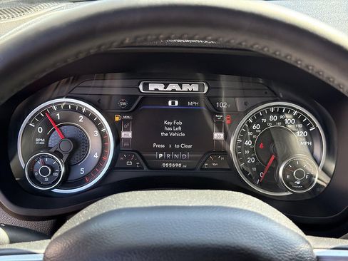 Used 2022 RAM 2500 Laramie AWD/4WD image 10
