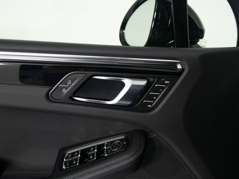 New 2026 Porsche Macan AWD/4WD image 20
