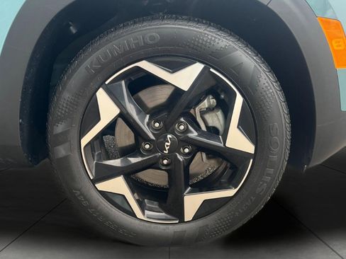 Certified 2024 Kia Seltos EX image 3