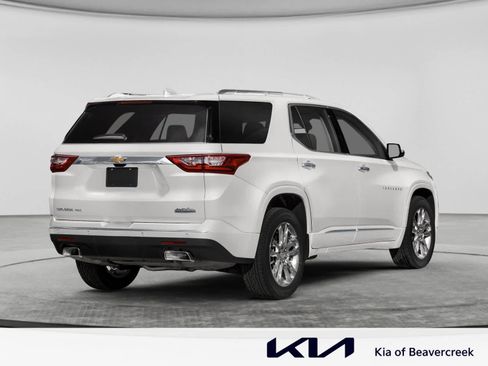 Used 2018 Chevrolet Traverse Premier w/ Redline Edition FWD image 2