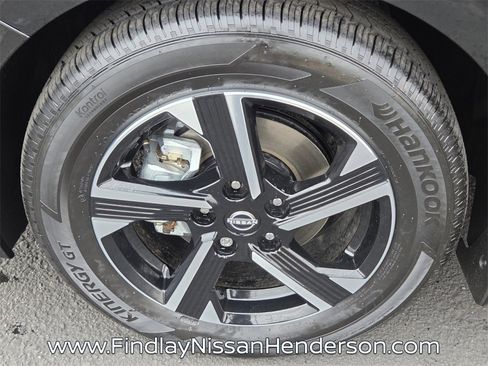 New 2025 Nissan Sentra SV image 5