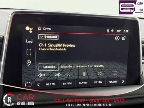 Used 2024 GMC Yukon XL SLT image 28