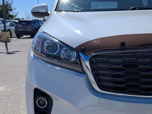 Used 2019 Kia Sorento EX image 9