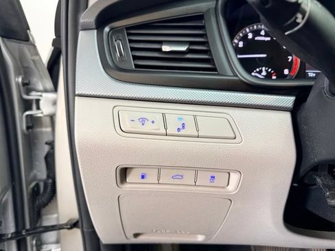 Used 2019 Hyundai Sonata SE FWD image 18