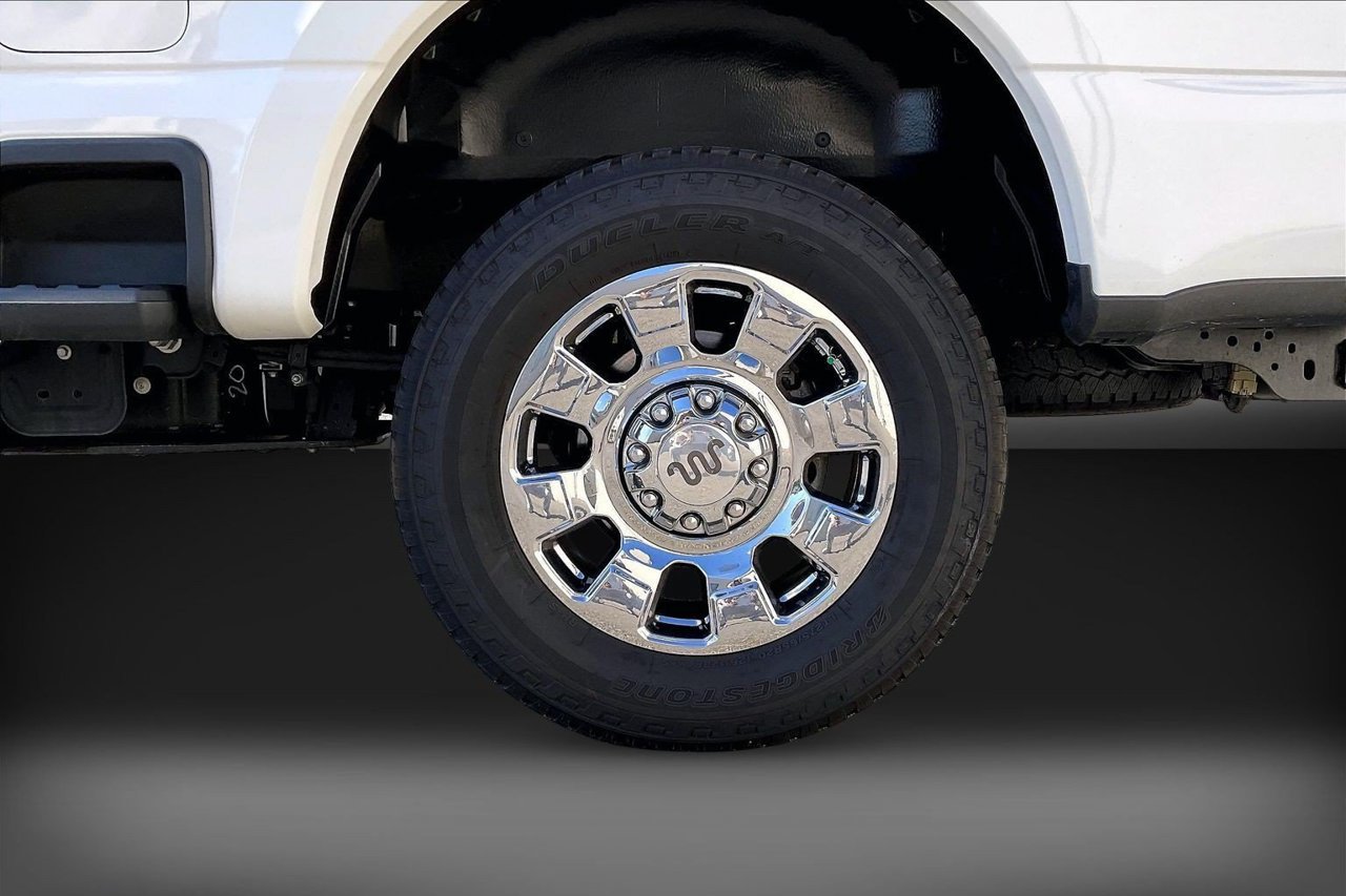 Used 2025 Ford F250 King Ranch w/ Chrome Package AWD/4WD image 37