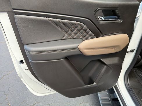 Used 2026 GMC Canyon Denali image 10