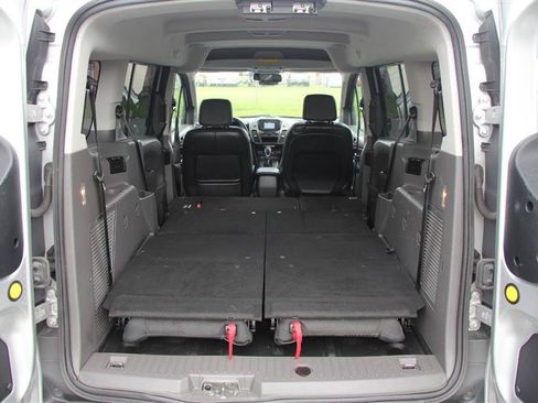 Used 2023 Ford Transit Connect XL FWD image 12
