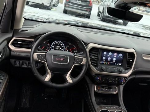 Used 2023 GMC Acadia Denali image 19
