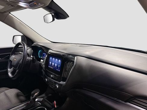 Used 2021 Chevrolet Traverse LT FWD image 31