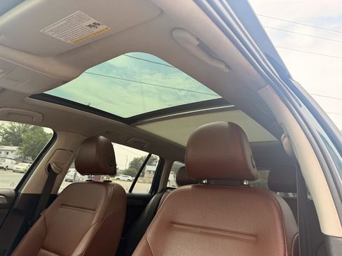 Used 2019 Volkswagen Golf Alltrack SE AWD/4WD image 16