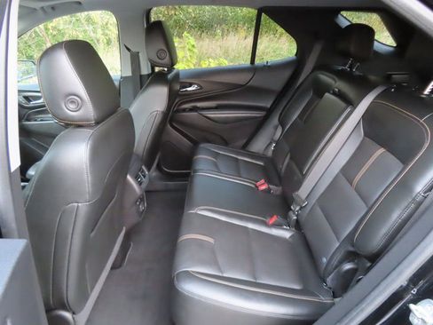 Used 2023 Chevrolet Equinox Premier image 33