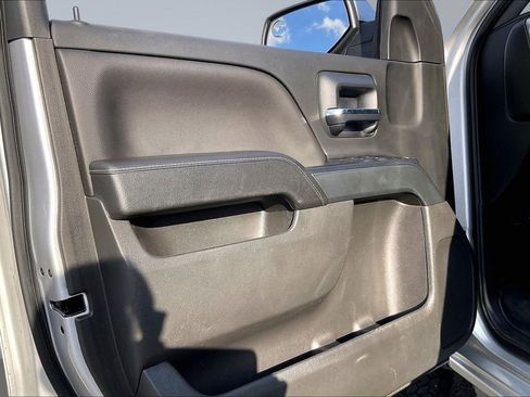 Used 2018 Chevrolet Silverado 1500 LT w/ All Star Edition image 22