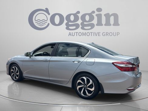 Used 2016 Honda Accord EX image 3