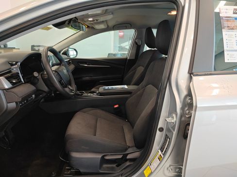 Used 2025 Toyota Camry LE image 11