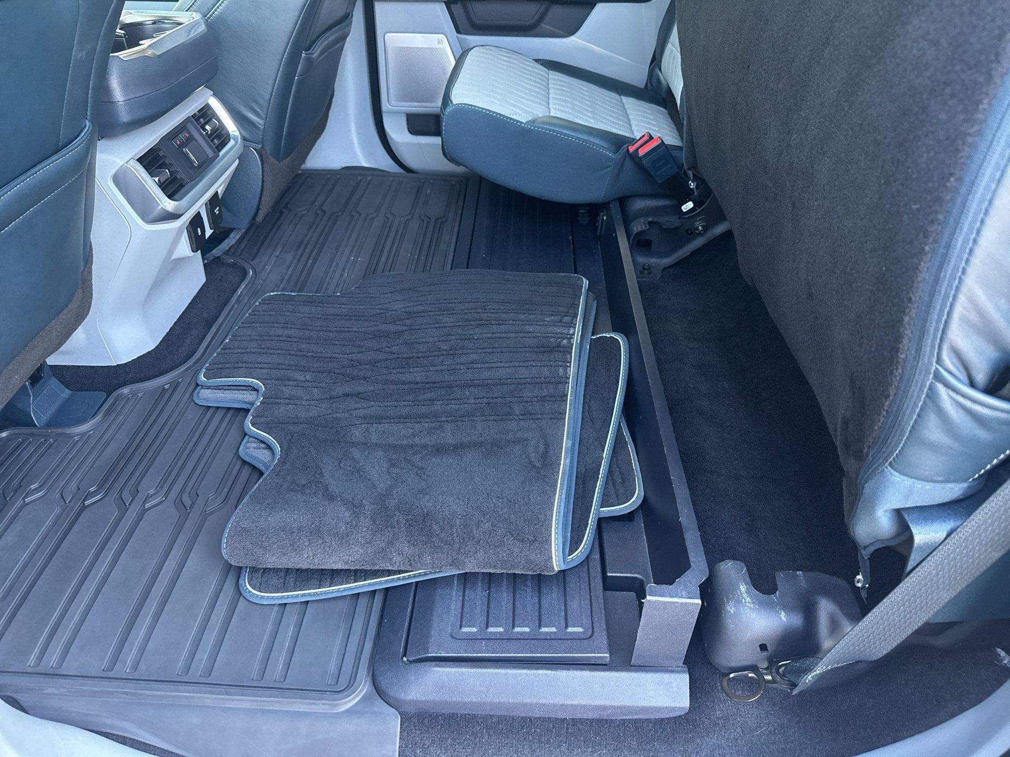 Used 2022 Ford F150 Limited AWD/4WD image 17