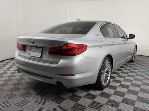 Used 2019 BMW 530e w/ Convenience Package RWD image 6