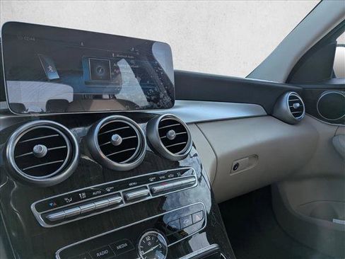 Used 2020 Mercedes-Benz C 300 Sedan image 11