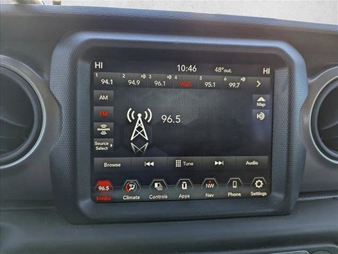 Used 2021 Jeep Gladiator Sport image 18