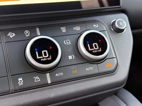 New 2026 Land Rover Defender 110 S AWD/4WD image 25