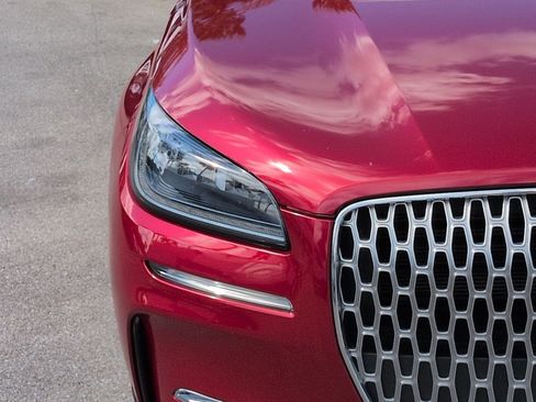 Certified 2023 Lincoln Corsair FWD image 11